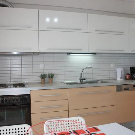 Apartment Above The Sea